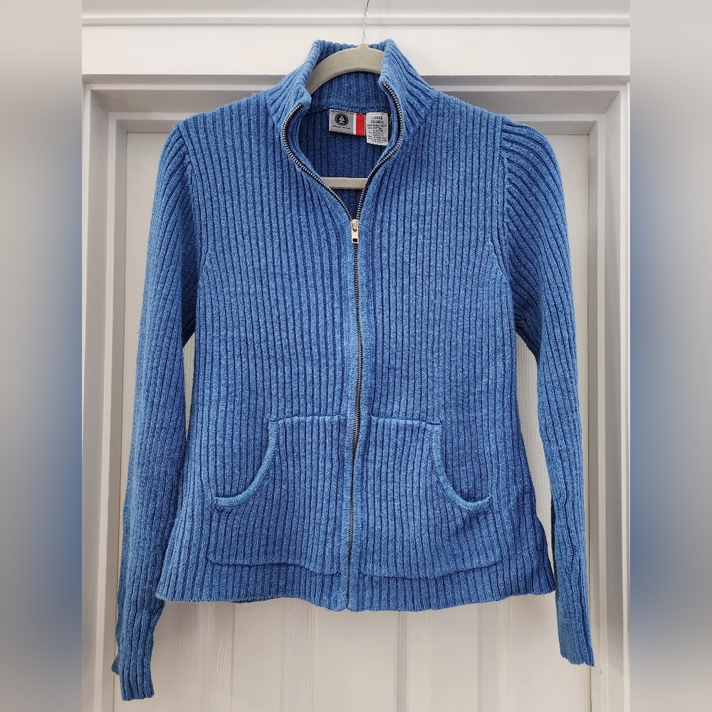 Junior's sweater